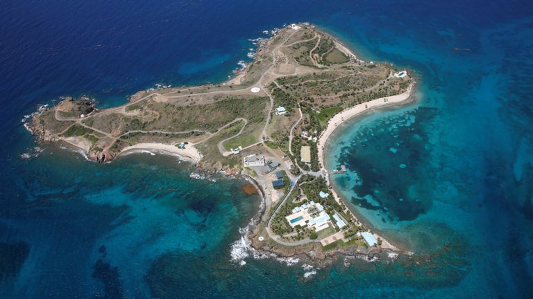 L'île Little St. James, l'une des propriétés du financier Jeffrey Epstein, est vue dans une vue aérienne près de Charlotte Amalie, St. Thomas, Îles Vierges des États-Unis le 21 juillet 2019
