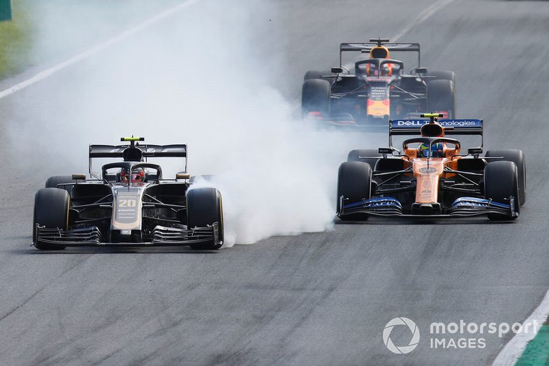 Kevin Magnussen, Haas F1 Team VF-19, mène Lando Norris, McLaren MCL34 et Max Verstappen, Red Bull Racing RB15