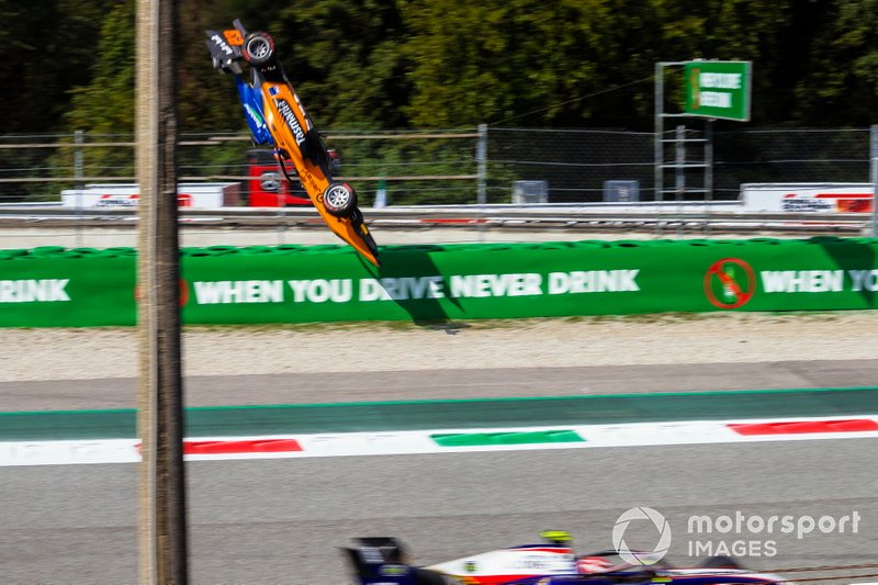 Alexander Peroni, Campos Racing, se bloque