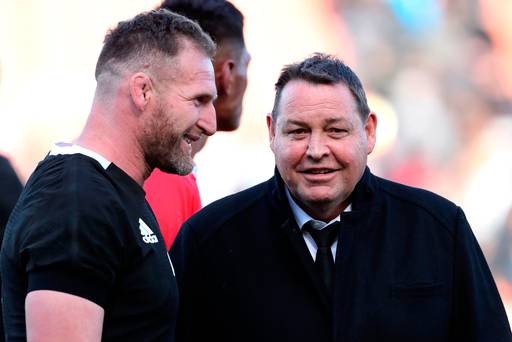 Hansen s'envole au World Rugby après que les All Blacks aient battu les Tonga avec 14 hommes