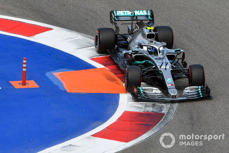 4: Valtteri Bottas, Mercedes AMG W10, 132.632