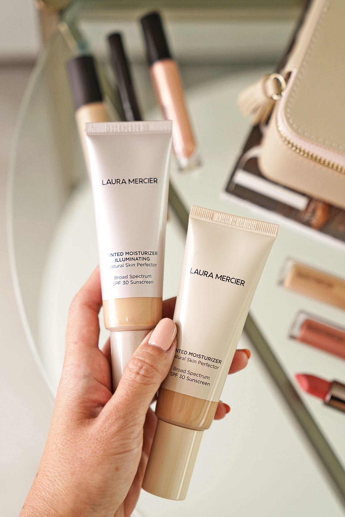 Nouvel examen de la formule hydratante teintée de Laura Mercier