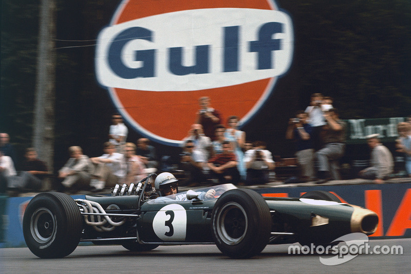 = 27: Jack Brabham, 28 ans