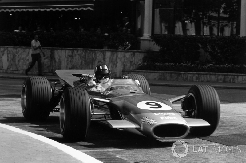 = 21: Graham Hill, 32 ans