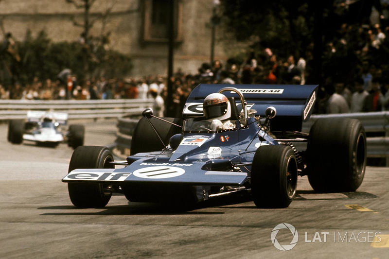 = 12: Jackie Stewart, 51 ans