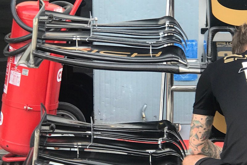 Détail de laile avant du Haas F1 Team VF-19