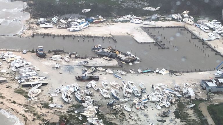 Une photo aérienne montre les dégâts causés par l'ouragan Dorian sur un lieu non précisé aux Bahamas.