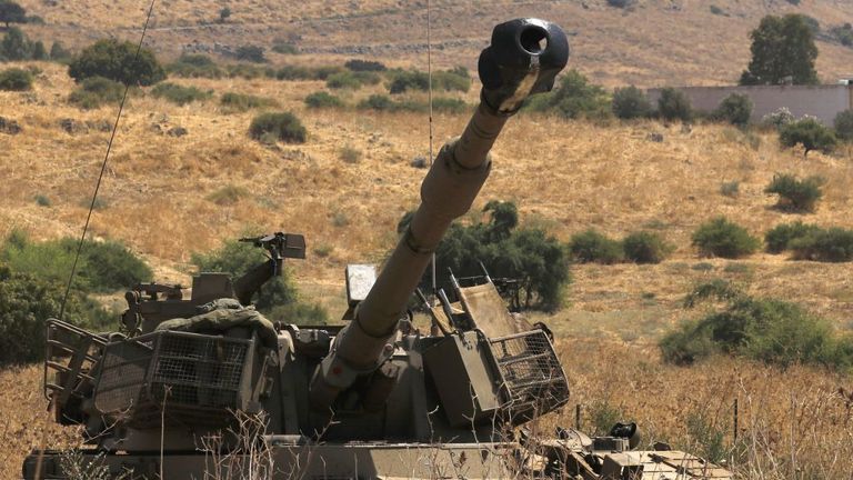 Un canon d'artillerie automoteur israélien près de la frontière libanaise le 1er septembre