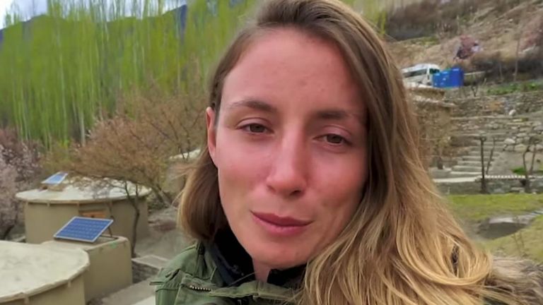 Jolie King a entrepris une tournée de deux ans dans 36 pays pour atteindre le Royaume-Uni
