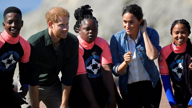 Le duc et la duchesse de Sussex rencontrent des membres de l'ONG Waves for Change