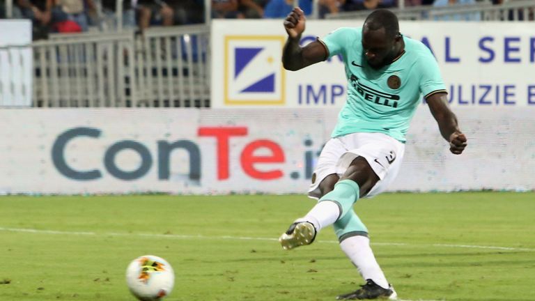 Romelu Lukaku a été victime de sévices raciaux avant et après sa peine, le vainqueur de la victoire de 2-1 de Inter