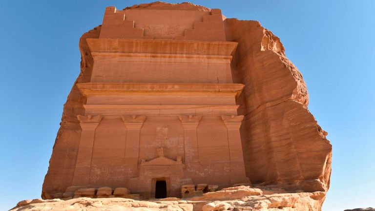 La tombe de Qasr al-Farid (le château solitaire) à Madain Saleh, un site du patrimoine mondial de l'UNESCO