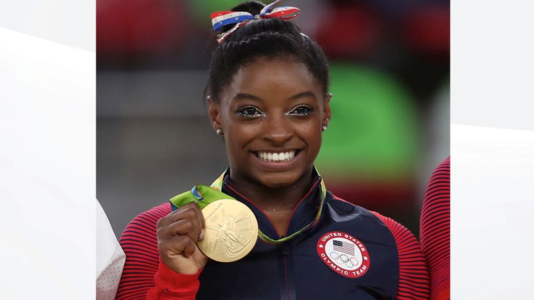 Simone Biles a remporté quatre médailles d'or aux Jeux olympiques de Rio 2016