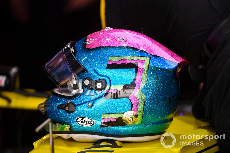 Le casque de Daniel Ricciardo, Renault F1 Team R.S.19 