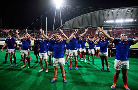 La France en quart de finale et la première dans la poule C avec l'Angleterre après une victoire peu convaincante sur les Tonga