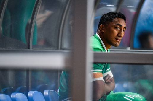 Irlande: coup dur pour les quarts de finale alors que la Coupe du Monde de Bundee Aki s'achève sur un carton rouge