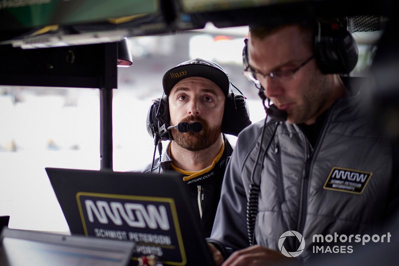 James Hinchcliffe avec son ingénieur de course Will Anderson. 