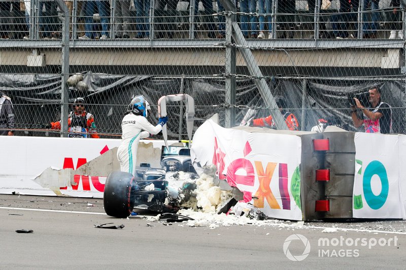 Valtteri Bottas, Mercedes AMG W10 après laccident