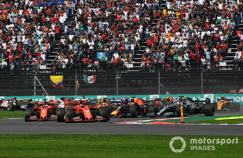 Charles Leclerc, Ferrari SF90, mène 