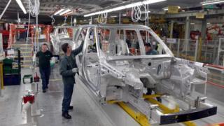 Ouvriers à lusine JLR de Solihull