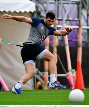 Irlande v Samoa: Robbie Henshaw est de retour, alors que les Écossais font pression sur les hommes de Joe Schmidt