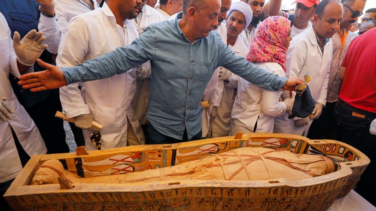 Les cercueils ont été trouvés dans la nécropole Asasif sur la rive ouest du Nil, près de Louxor.