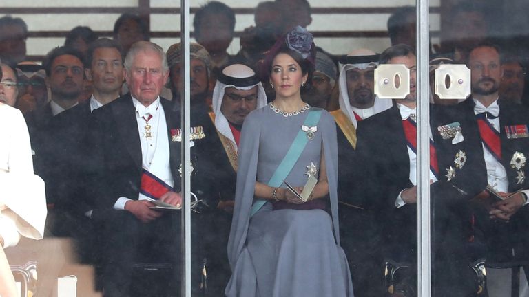Le prince Charles et la princesse héritière Mary du Danemark lors de l’intronisation de l’empereur japonais Naruhito