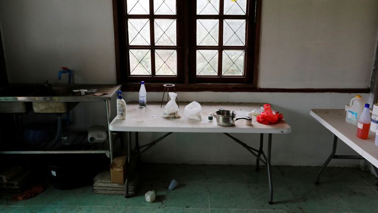 Ce laboratoire de méthamphétamine au Myanmar a été retrouvé dans un complexe présumé appartenir à un autre membre présumé du syndicat