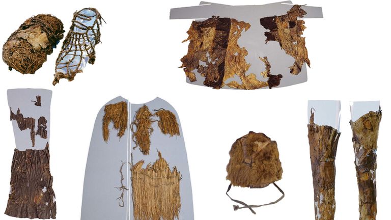 Des vêtements et du matériel ont été trouvés à côté des vestiges