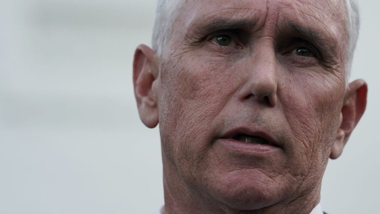 Mike Pence est envoyé en Turquie pour tenter de négocier un cessez-le-feu 