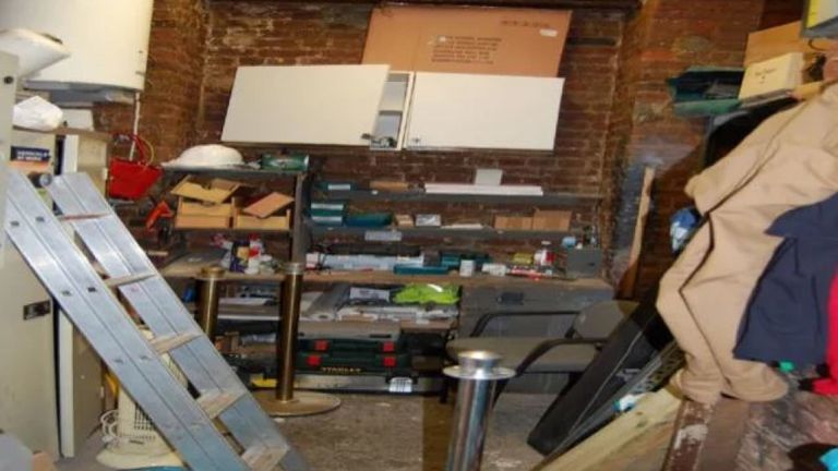 La salle de maintenance où le viol a eu lieu