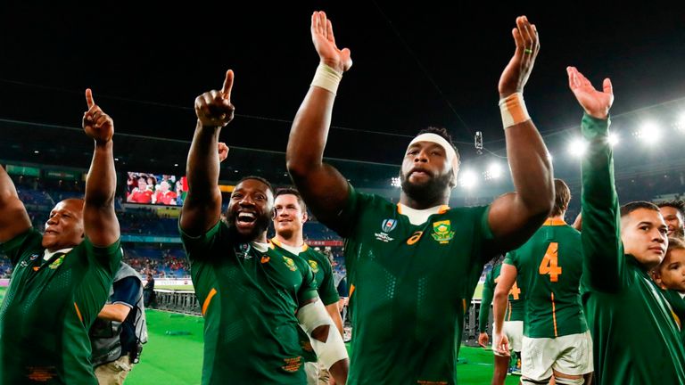 Les joueurs sud-africains célèbrent après avoir battu le Pays de Galles