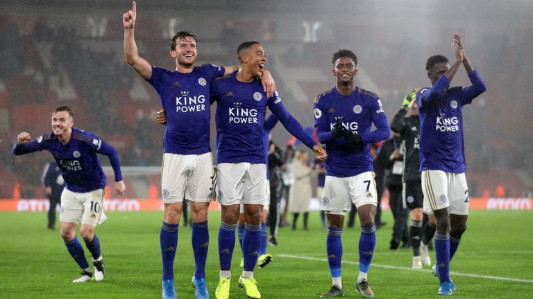 Leicester a célébré une victoire historique de 9-0 contre Southampton