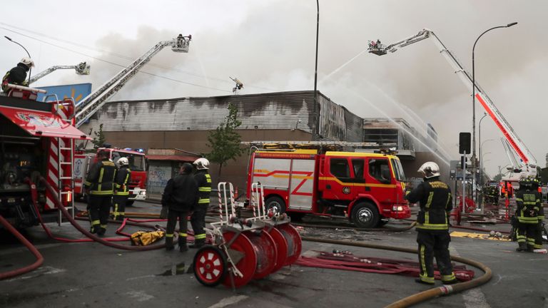 Incendie de supermarché à Santiago du Chili