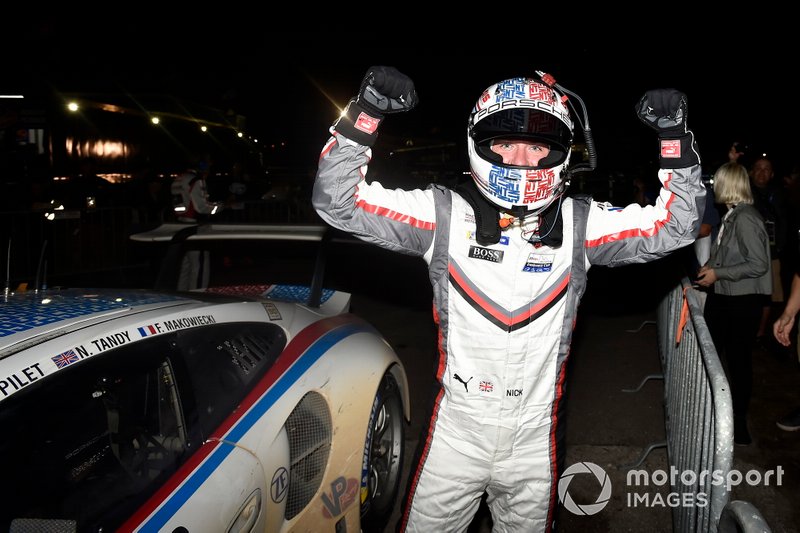 Gagnant # 911 Porsche GT Team Porsche 911 RSR: Nick Tandy