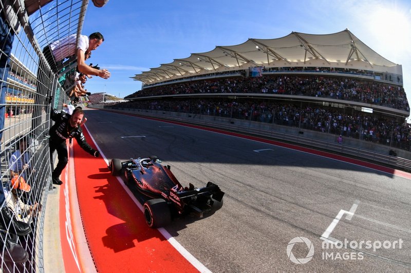 Lewis Hamilton, Mercedes AMG F1 W10, remporte son sixième titre de champion du monde