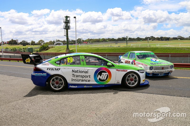 Tekno Holden ZB Commodore et Bob Morris Holden Torana