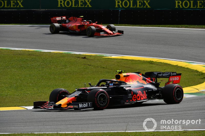 Alexander Albon, Red Bull RB15, conduit Charles Leclerc, Ferrari SF90