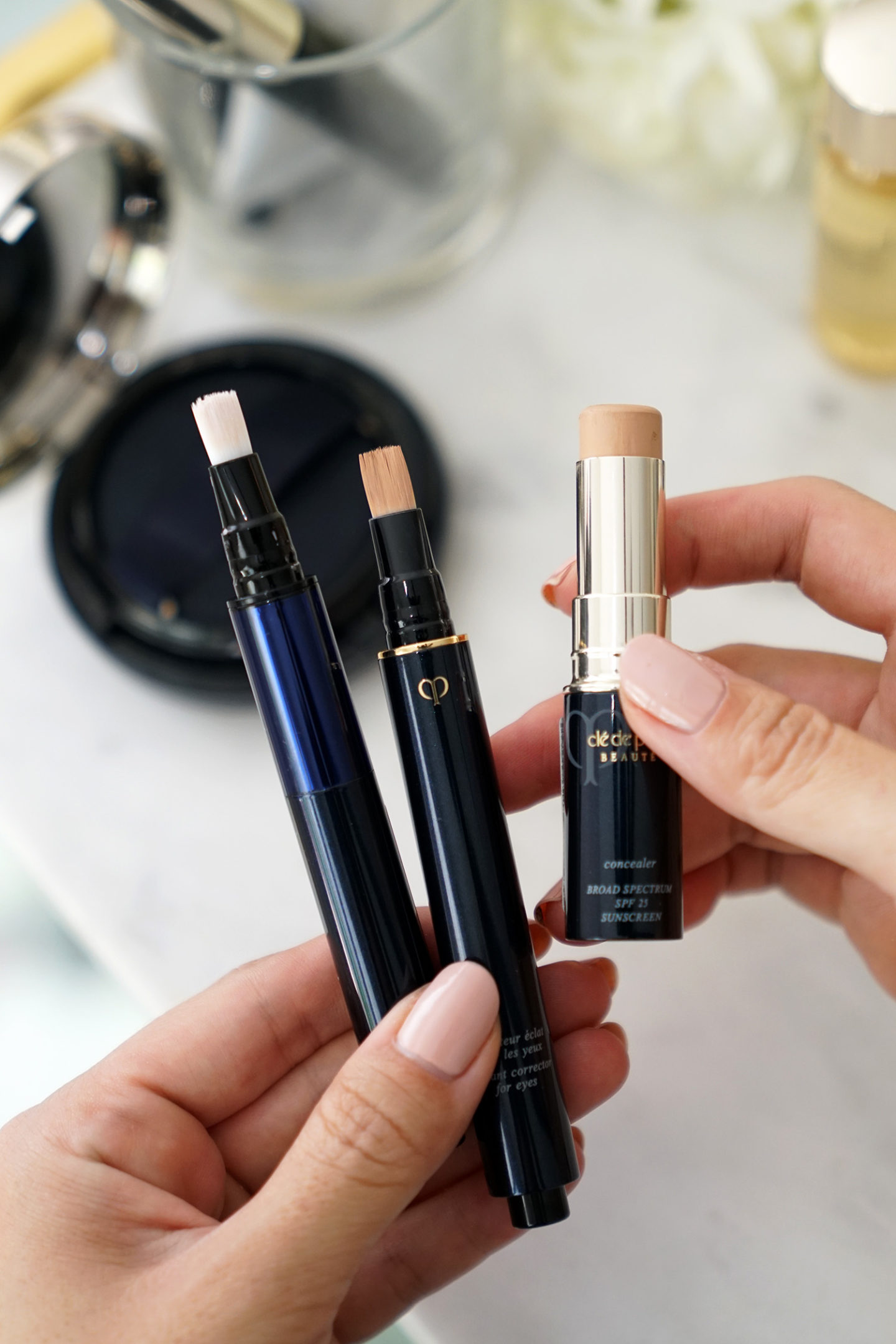 Enhancer Radiant Cle de Peau, anticernes ocre