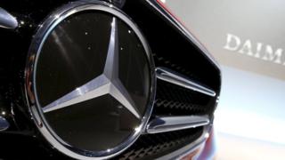 Insigne Mercedes-Benz