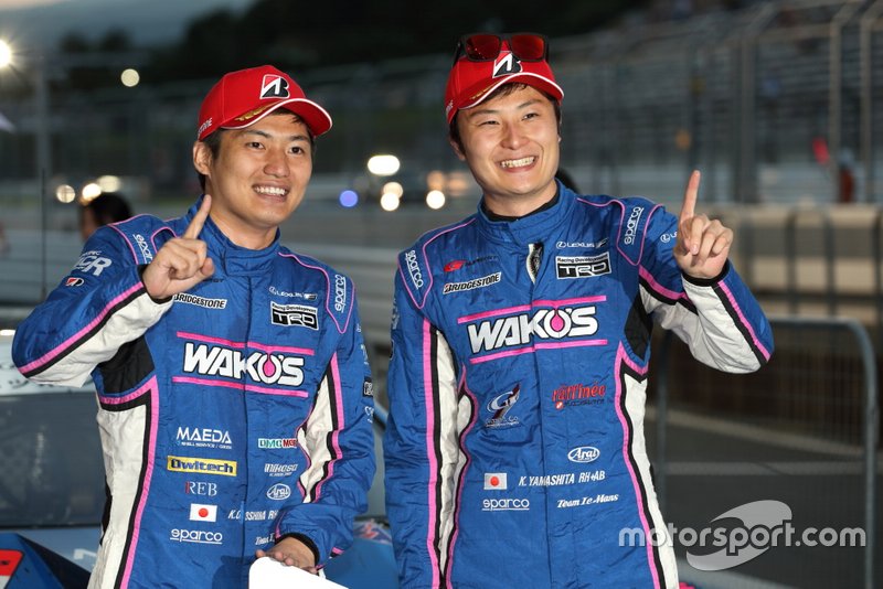Vainqueurs de la course: # 6 LeMans Lexus: Kazuya Oshima, Kenta Yamashita