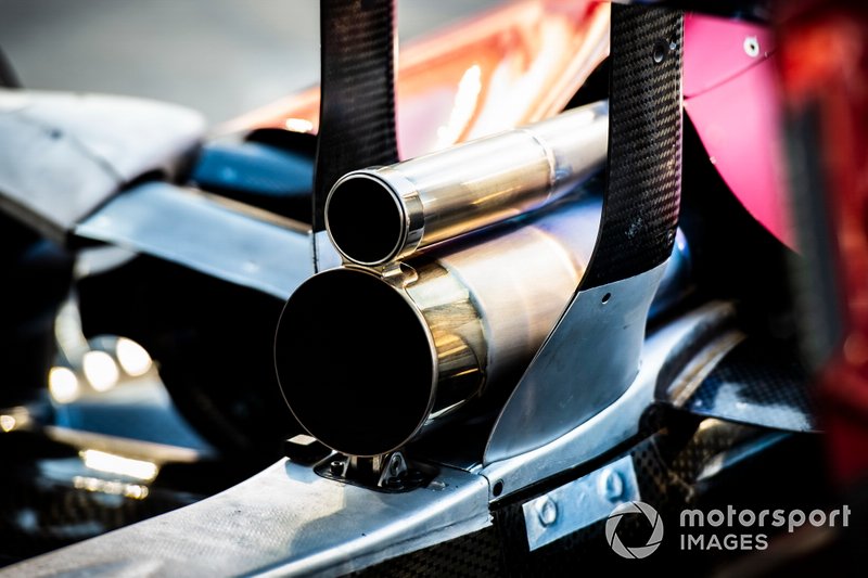 Détail déchappement dune Alfa Romeo Racing C38 
