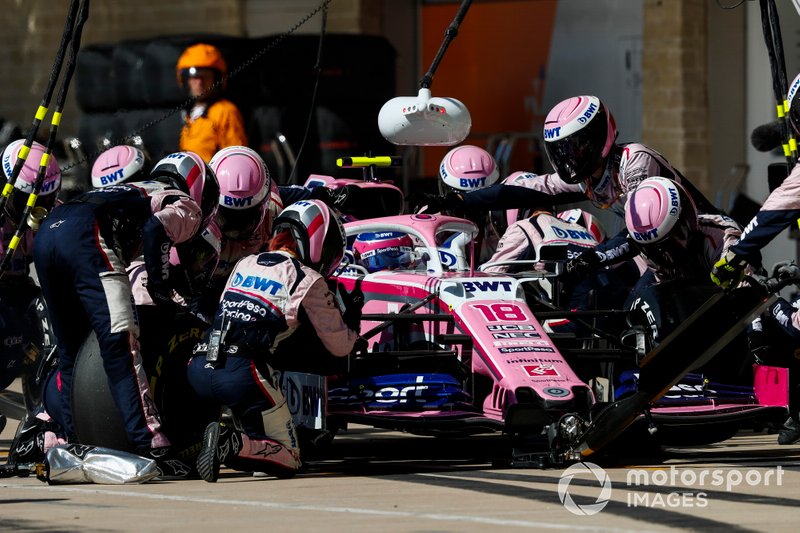 Lance Stroll, Racing Point RP19, fait un arrêt au stand