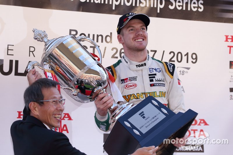 Le champion Nick Cassidy, TOMS