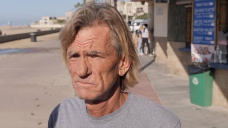 Bob Corr a dit qu'il était embarrassant d'avoir Donald Trump comme président