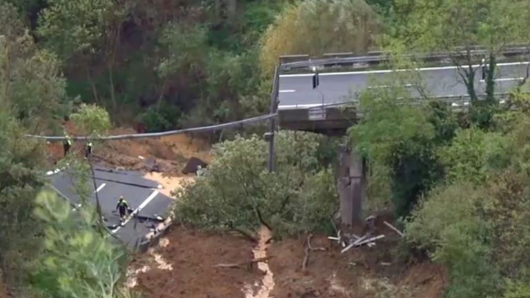Pont s'effondrant près de Savone