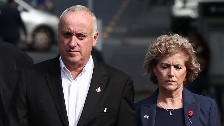 Les parents de Grace Millane, David et Gillian, arrivent à la Haute Cour d'Auckland