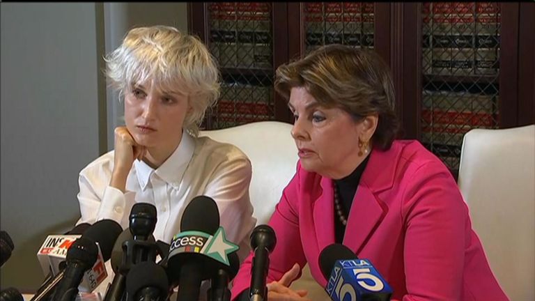 La femme non identifiée connue sous le nom de Jane Doe 15 affirme qu’elle était l’une des victimes présumées de Jeffrey Epstein.