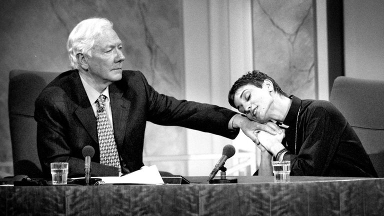 Sinead O'Connor était l'un des invités du dernier épisode du dernier numéro de Gay Byrne en 1999