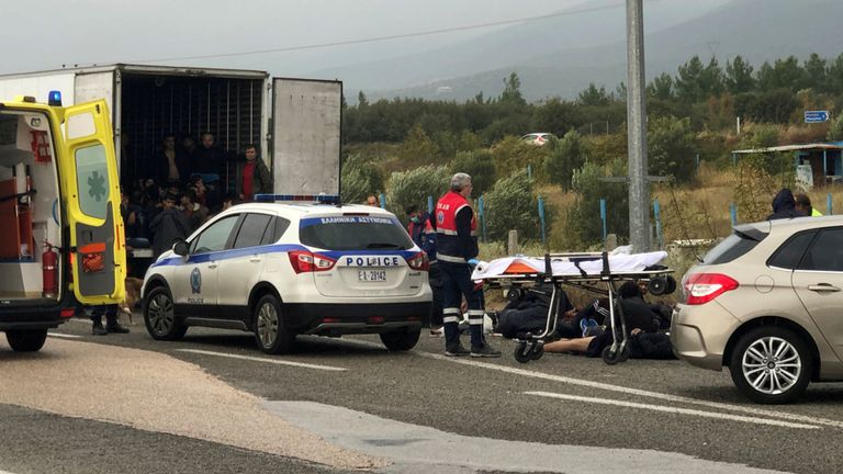 Les 41 hommes et garçons ont été retrouvés après un contrôle de police effectué sur une autoroute près de Xanthi 